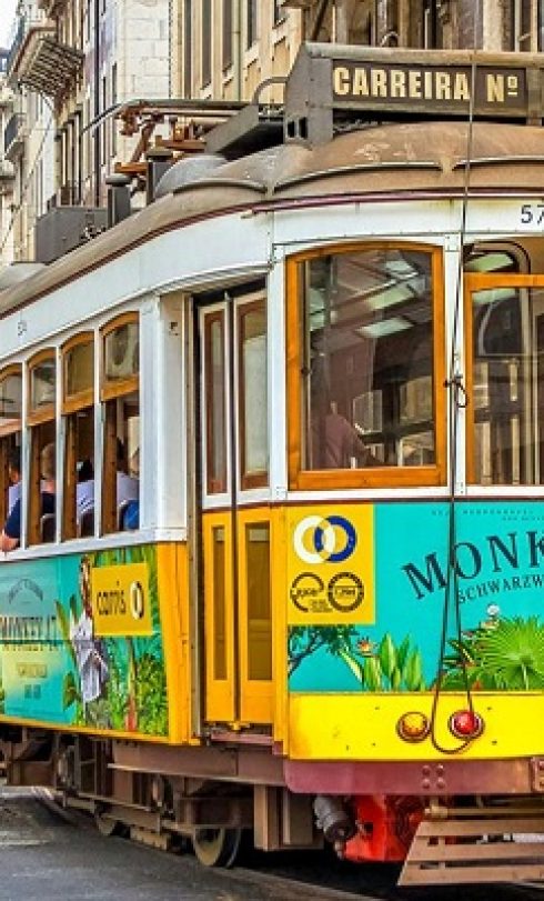تراموا حمل و نقل درون شهری کشور پرتغال
